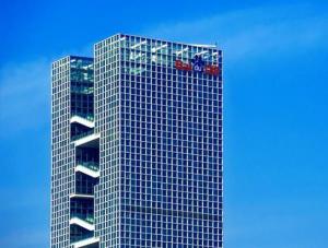 百度业务架构大调整：李彦宏亲抓无人汽车、人工智能