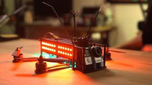 来看看世界顶级的无人机大赛有多炫酷