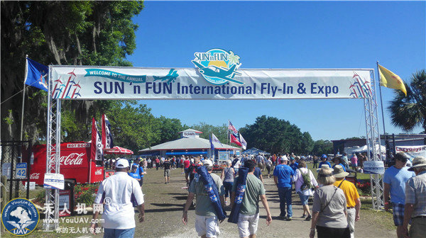 第42届国际阳光快乐飞行及飞行器展览大会在美开幕