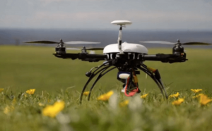 农业无人机领域的友商那么多，重模式运营的极飞能不能飞出重围