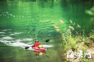 户外拍摄达人用无人机航拍福建“母亲河”全貌