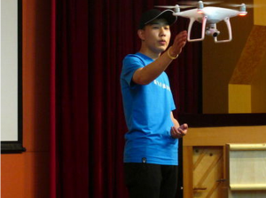 云南财经大学现代设计艺术学院“大疆”无人机合作项目启动