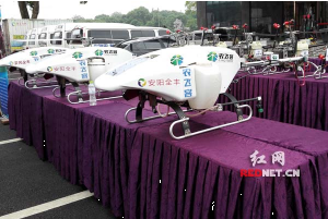 无人机打药照进现实 未来农民能否当甩手掌柜？