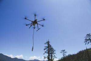 无人机探秘黑竹沟 60公里地磁异常带解释指南针失灵