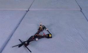 单旋翼无人机与遥控直升机有区别吗？