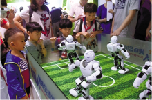 机器人地面起舞　飞机空中3D表演