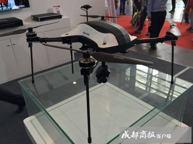 黑科技让你无处可藏!只要蒙面取款,ATM机就报警!