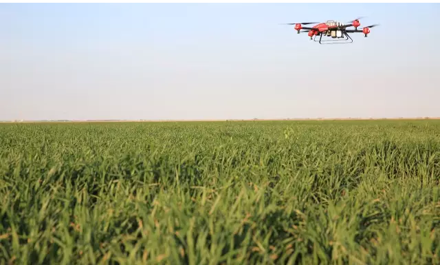 是什么让P20 V2飞行航线的偏移比银行卡还小？