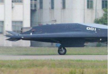 老外狠狠的给利剑无人机一个“差评”！说出关键原因让国人奋进