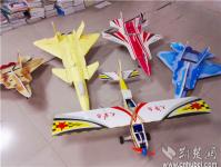 高校“航模达人”一年造出13架航模无人机