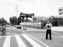 实时播报交通状况 交通无人机成大厂地区“小明星”