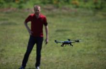 中国首款跟随式无人机曝光 登陆淘宝造物节秀黑科技