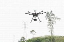 无人机省时省力的空中“巡线人”