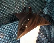 光纤麻烦卫星太贵，那用无人机来传输无线数据吧！