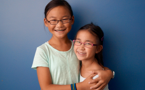 美国小姐妹自制飞行器二次升空 高度超过30884米