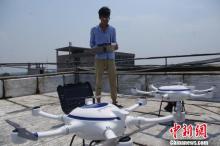 南昌万寿宫庙会人如潮涌 首次启用无人机执行安保任务