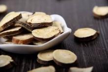 一株甘草成长过程中的防虫大战