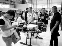 无人机产业充满生机 消费级无人机走向细分化