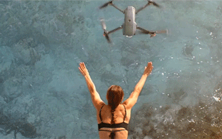 世界上只有两种消费级无人机，一种叫大疆，一种叫……额，Mavic？