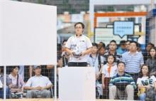 我与微型无人机一起飞起来了！