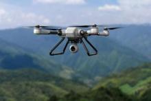 无人机“逮住”东莞两家环境违法企业