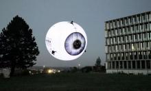 广告商的福音：瑞士研制球星软体无人机