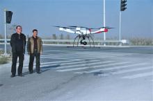 兴庆城管环卫无人机首飞 空中监测污染源