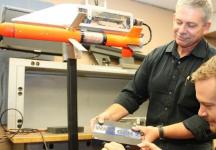 仅重5斤 其中五分之一是炸药 专为打2000米内无人机