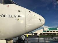 莫桑比克航空的波音737客机与无人机发生相撞 鼻锥受损