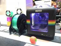 CES 2017：宝丽来带来一堆 3D 打印机和无人机，全新拍立得“pop”才是亮点