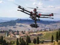 无人机直逼客机事件，浙江警方出动，大疆回应，到底应该怎么管？