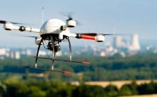 这些条件下，违规飞无人机或处十日以上拘留