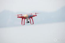 大疆的首个设计师合作限定款：Phantom 4 中国新年特别版｜新玩意