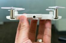 Selfly自拍迷你无人机：可折叠成手机壳