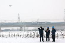 多旋翼无人机巡检春运供电线路