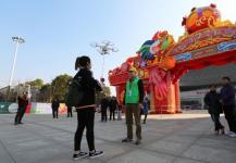 无人机向男友示爱 厉害了word姐勇气可嘉网友点赞