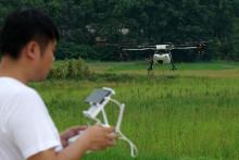 台媒:大陆无人机持证飞手不足700人 女飞手奇缺