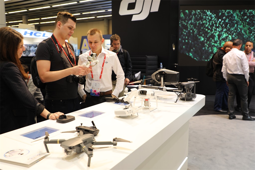 无人机云集2017 MWC世界移动通信大会