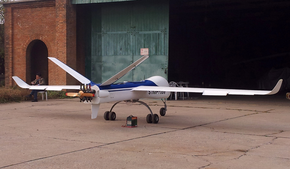 麦克普特 YZ-8 远程无人机