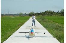 奔跑在田间地头的无人机测试工程师