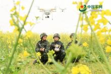武警花田苦练野战技能 消费级无人机实力抢镜
