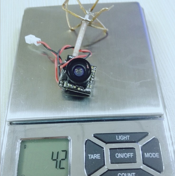 FPV穿越航拍图传空心杯超小体积48CH 5.8G 25MW 摄像头一体发射机