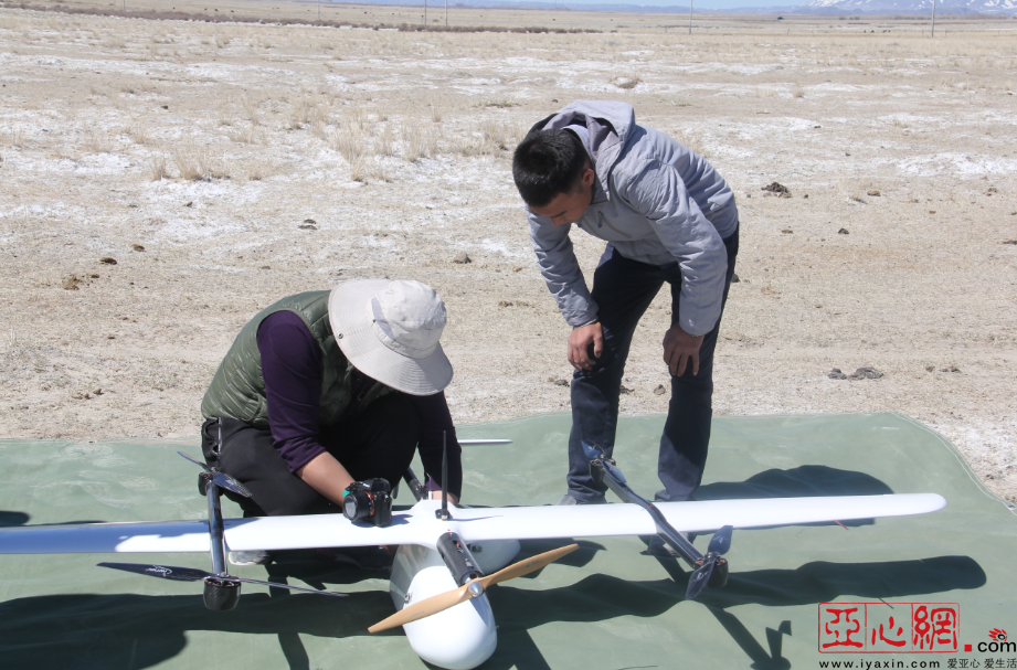 和布克赛尔县“无人机”航摄助力“访惠聚”工作