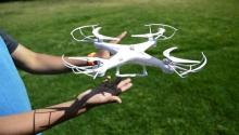 100%手势操作无人机问世：手掌一拨就起飞