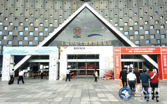 高逼格无人机高空武装打击犯罪--轻准科技察打一体武装无人机