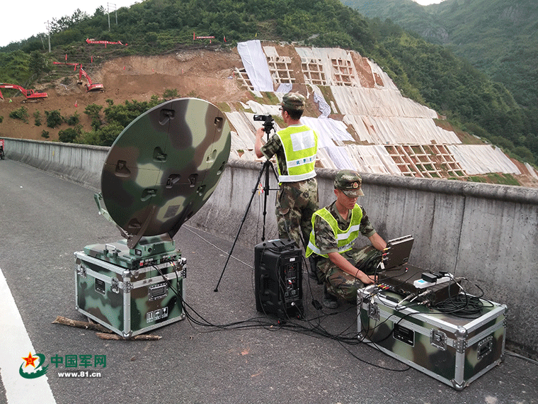 无人机+战法丨专业化装备助力滑坡排险行动