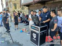 特警使用无人机装备抗洪救灾 可全方位监控汛情