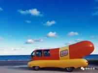 酷毙了！百年快餐店用无人机空投送餐