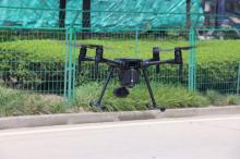 上海交警用无人机抓拍交通违法：三十倍变焦，雨天能用 