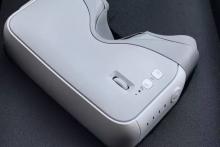 不知道为什么飞得不爽？你可能五行缺一台 DJI 飞行眼镜